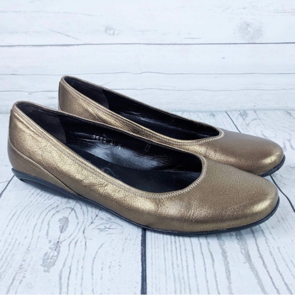 Prada - dark gold flats